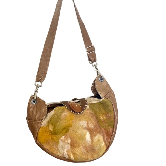 URBAN GYPSY Christina Hankins Artist Boiled Wool Tan Leather Boho Hobo Purse - Picture 2 of 13